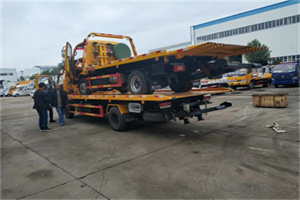 镇巴同城汽车补胎